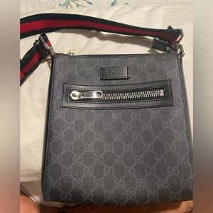 Men’s Gucci GG Small Messenger Bag (Authentic - Not A knockoff)
